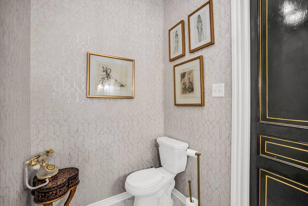 Dallas, TX 75209,3802 S Versailles Avenue