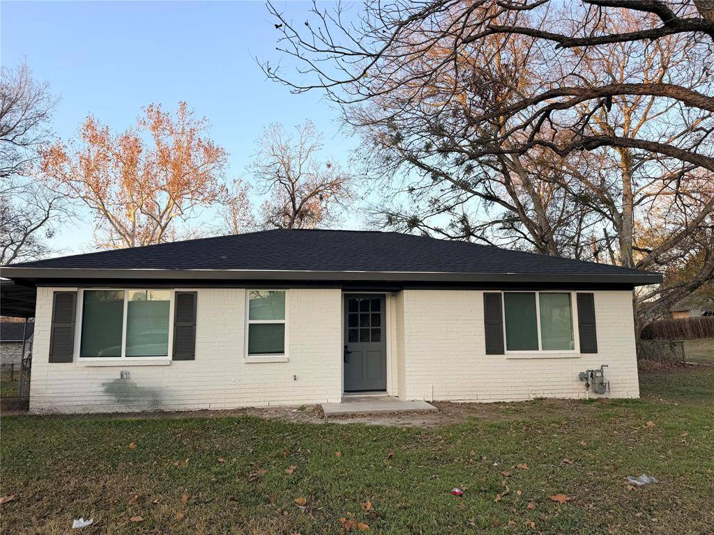 Brenham, TX 77833,502 Willow Circle