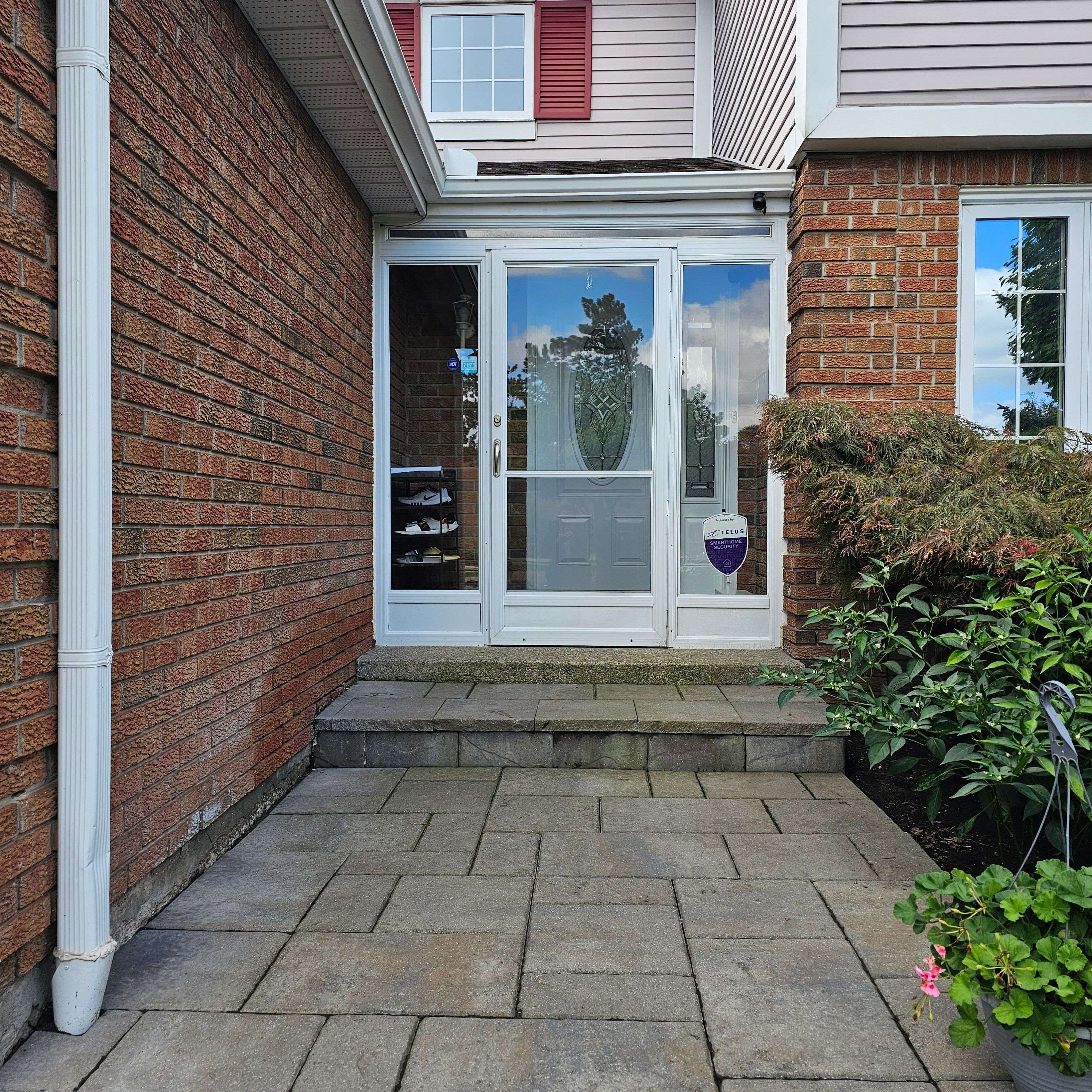 Mississauga, ON L5L 2P6,3666 Sawmill Valley DR