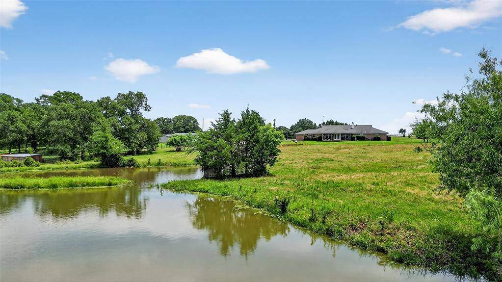 Whitesboro, TX 76273,929 County Line Church Road