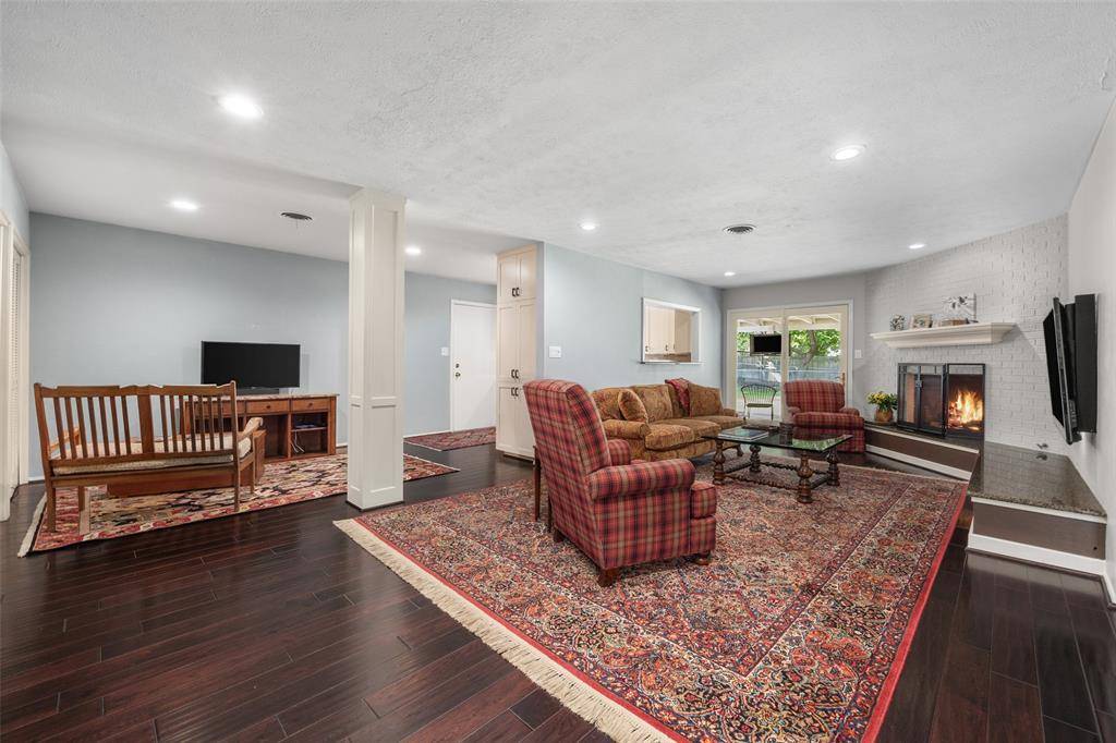 Fort Worth, TX 76116,6404 Dakar Road W