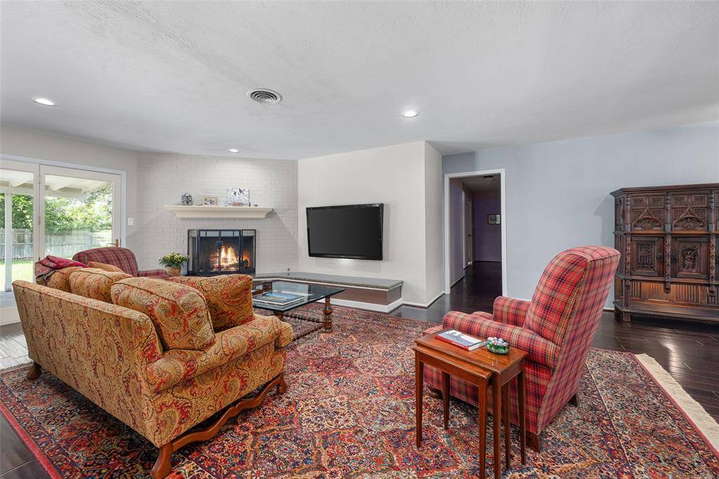 Fort Worth, TX 76116,6404 Dakar Road W