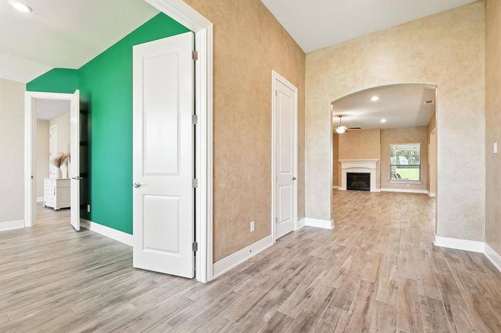 Krugerville, TX 76227,121 Willow Oak Drive