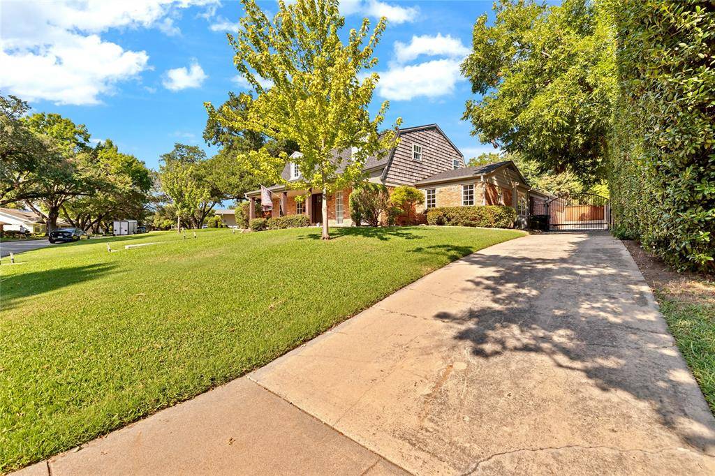 Fort Worth, TX 76109,3712 Summercrest Drive