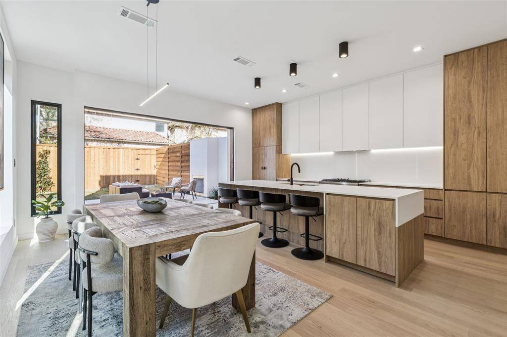 Dallas, TX 75206,5635 Matalee Avenue