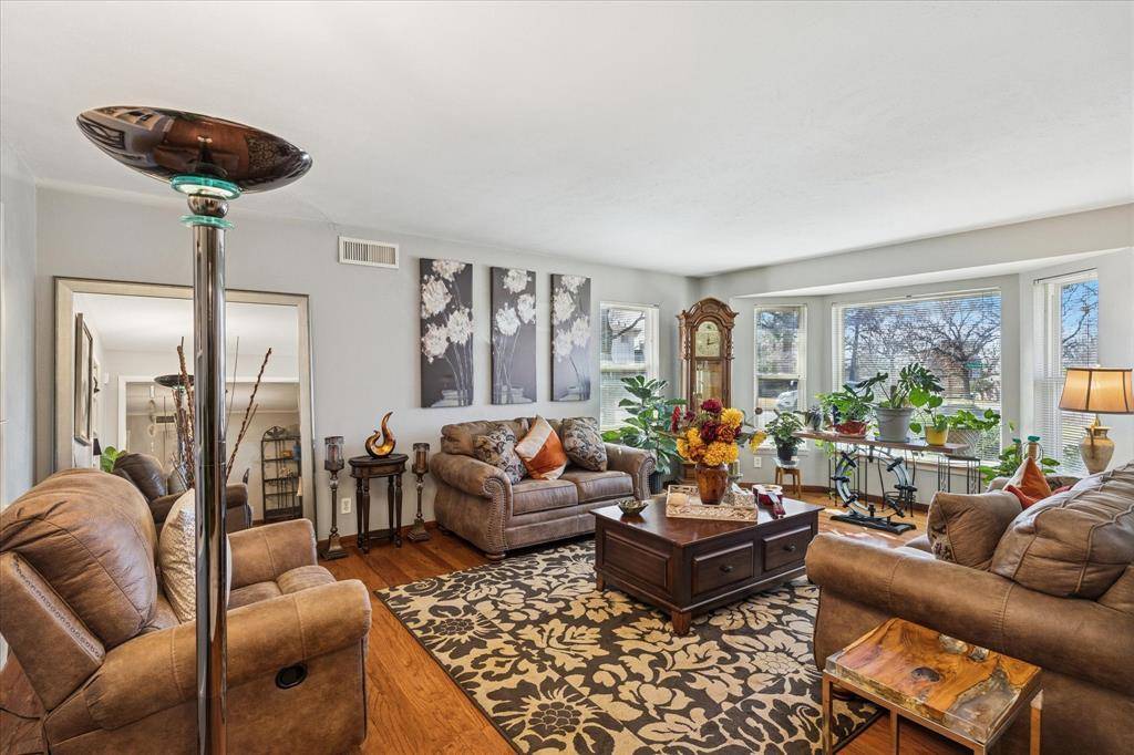 Fort Worth, TX 76112,6001 Jacqueline Road