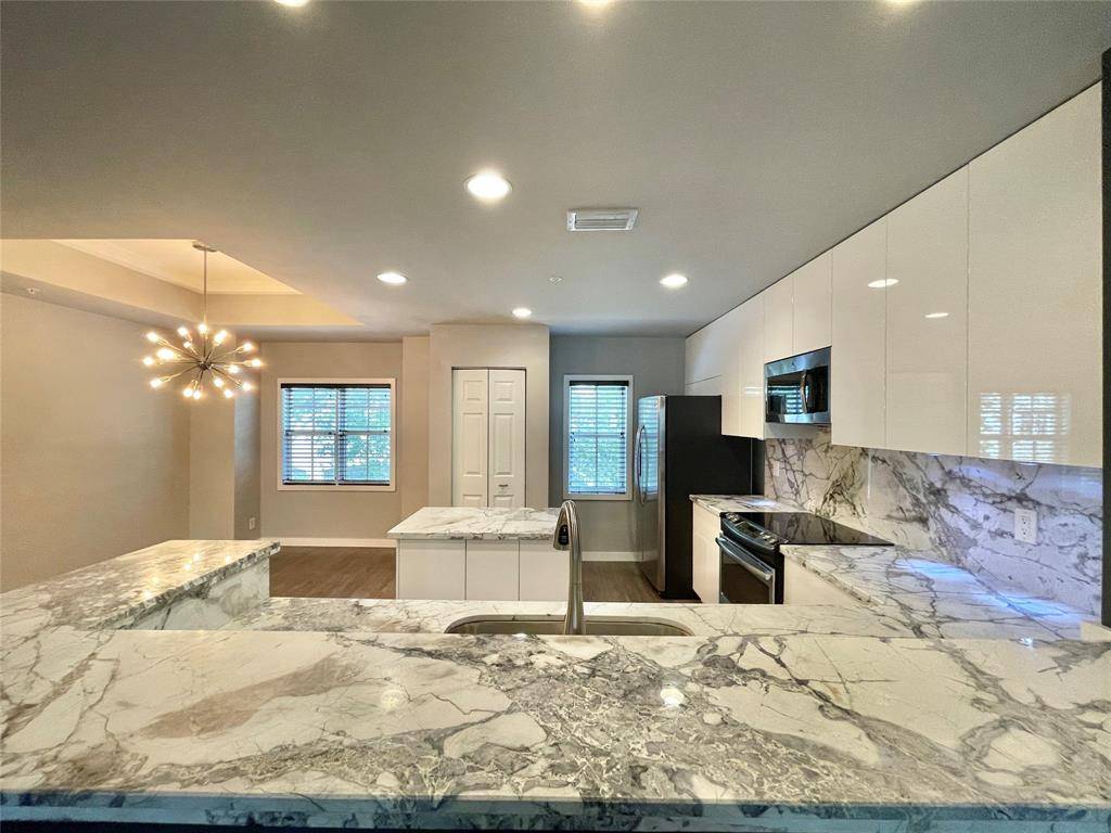 Pompano Beach, FL 33060,621 SW 1st Ave #621