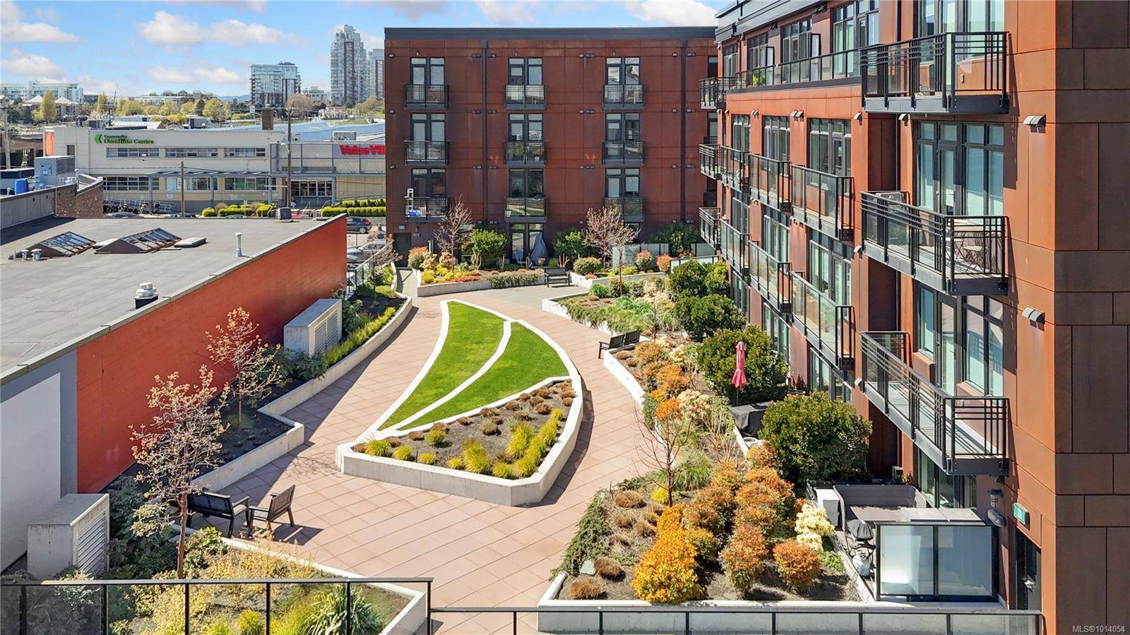 Victoria, BC V8T 0C8,515 Chatham St #515