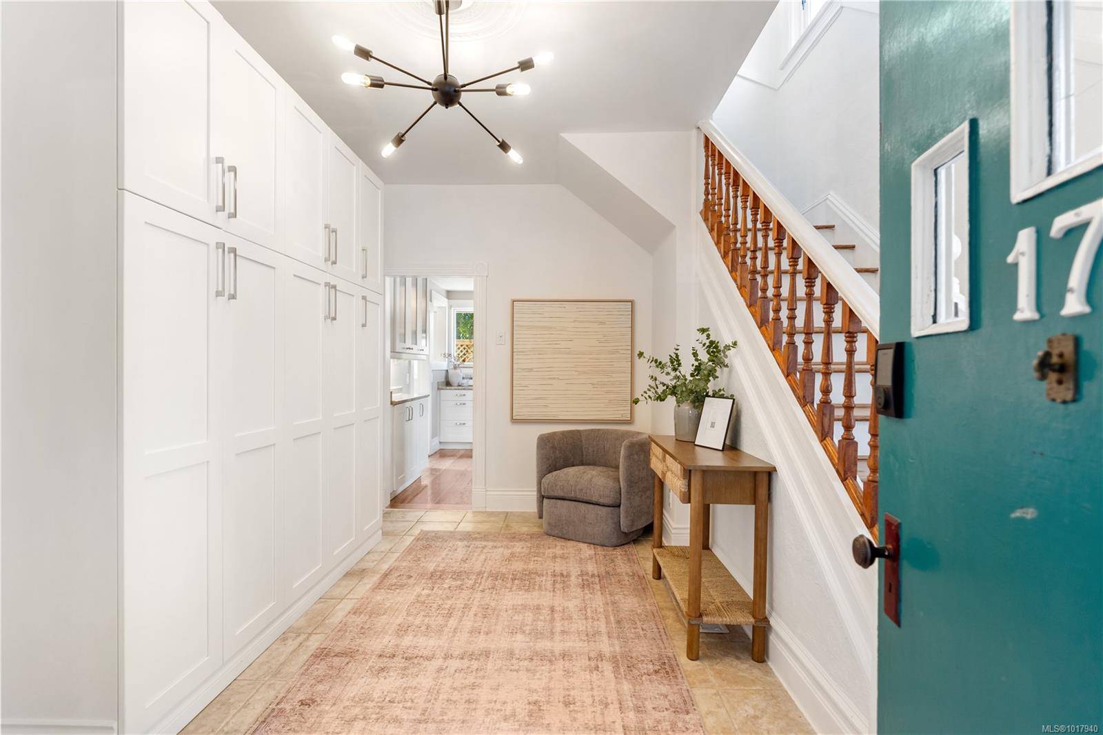 Victoria, BC V8R 3W8,1726 Stanley Ave