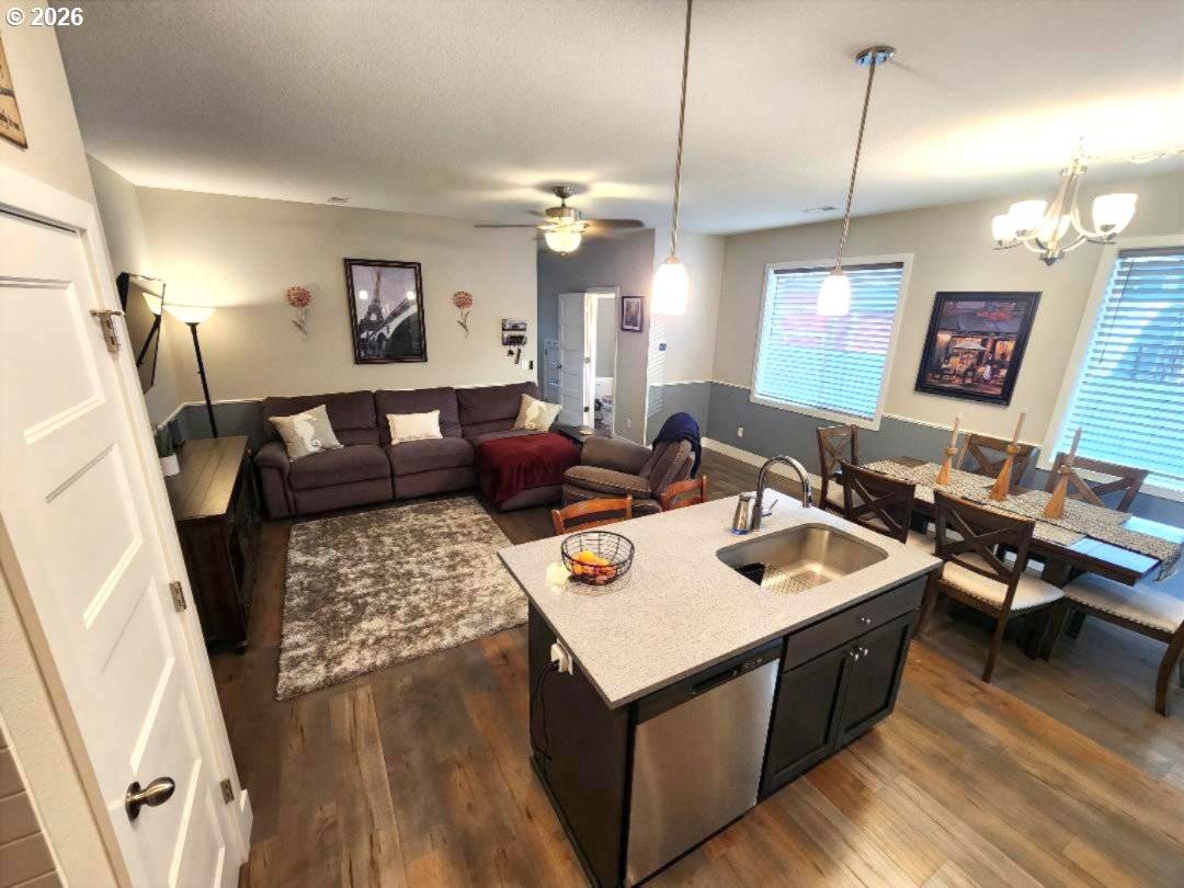 Newberg, OR 97132,811 S WILLAMETTE ST