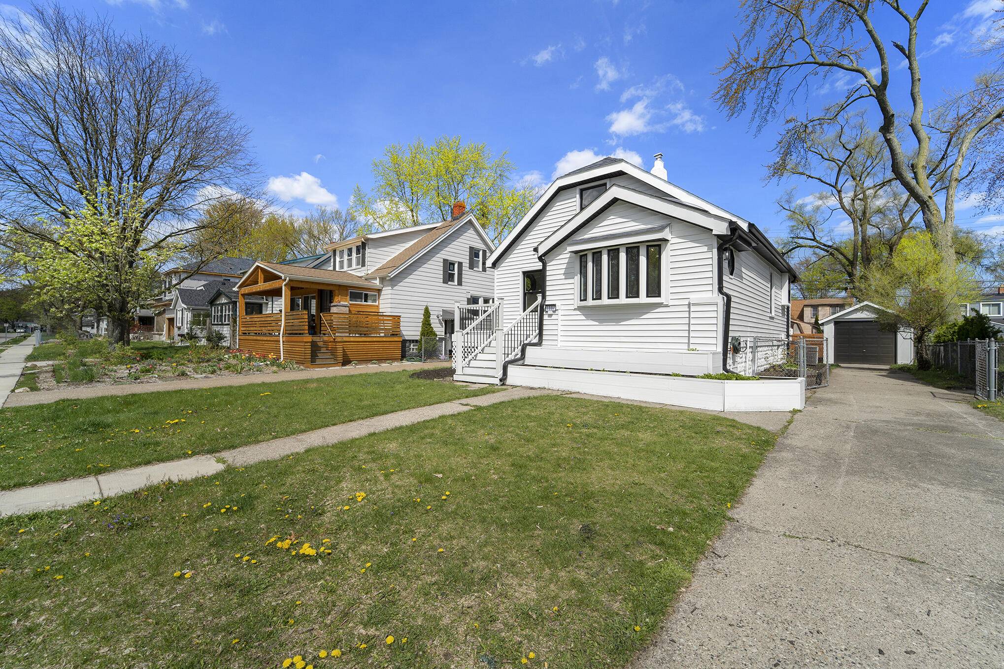 Royal Oak, MI 48067,1007 Mohawk AVE