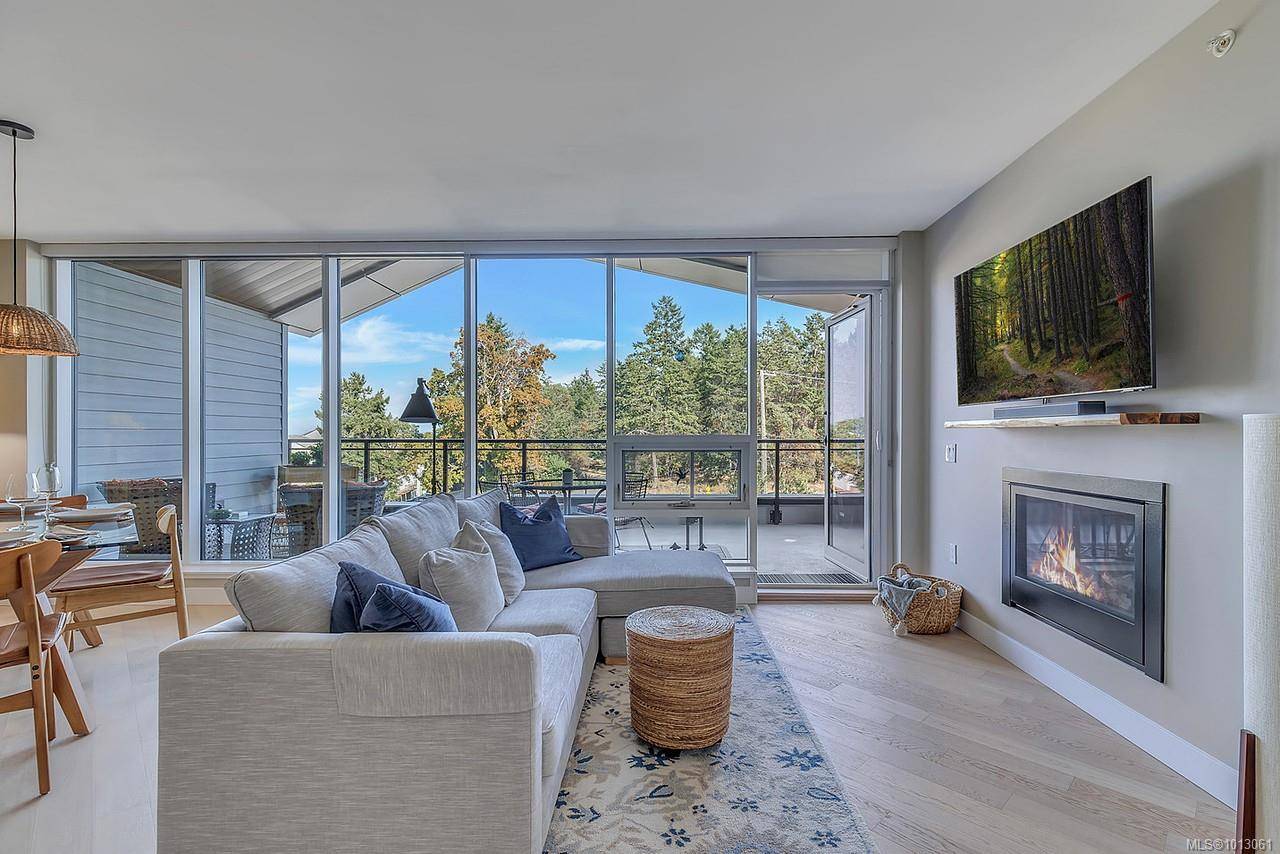 Nanoose Bay, BC V9P 9K1,3529 Dolphin Dr #506