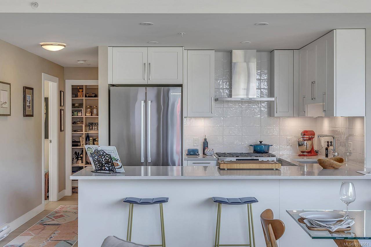 Nanoose Bay, BC V9P 9K1,3529 Dolphin Dr #506