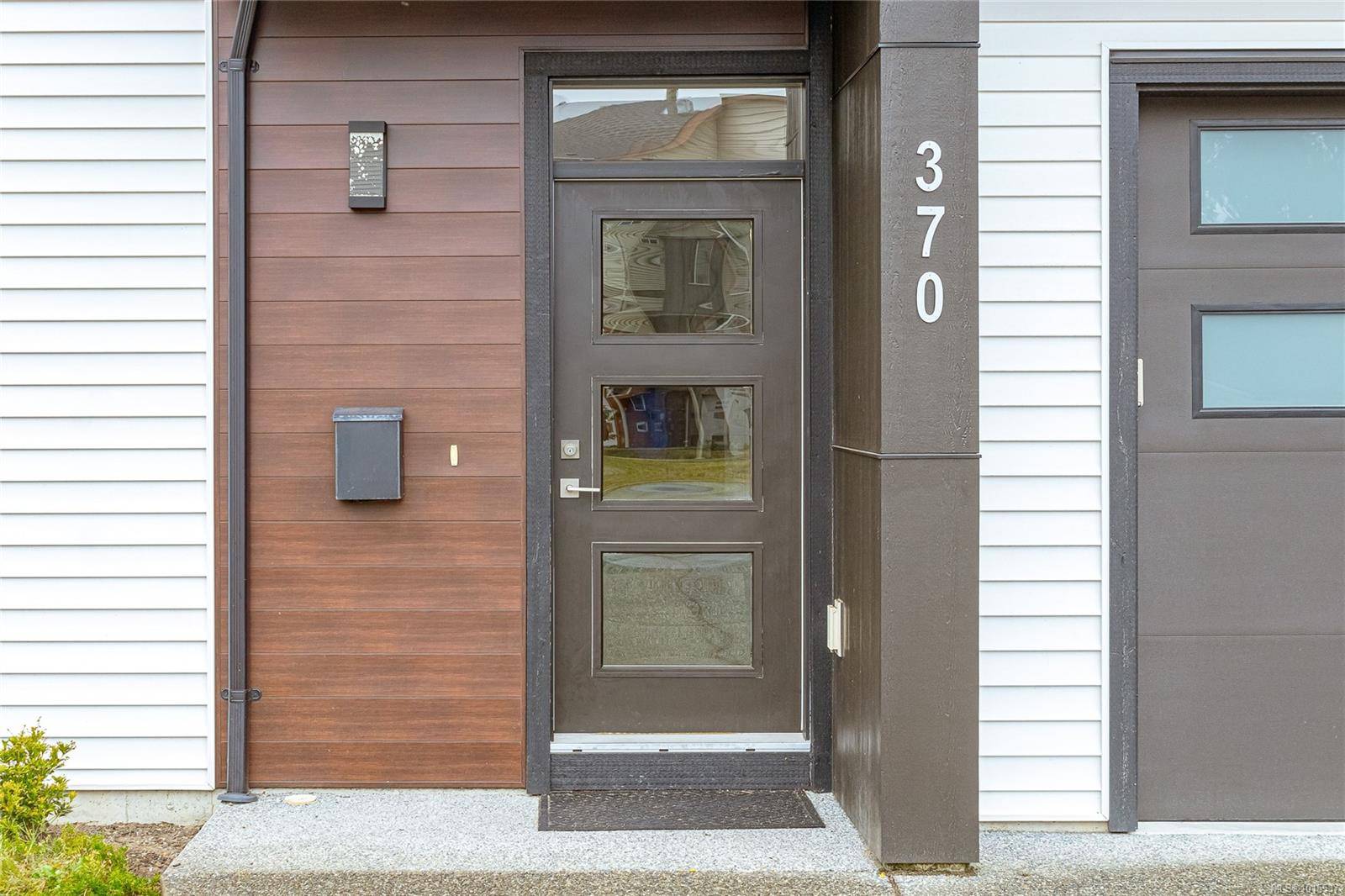 Nanaimo, BC V9R 0K6,370 Vienna Pl