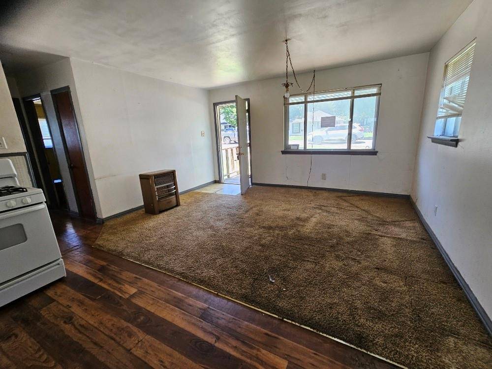 Midlothian, TX 76065,536 N Bryant Avenue