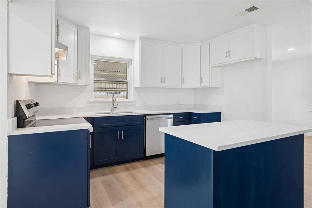 Dallas, TX 75211,3606 Texas Drive