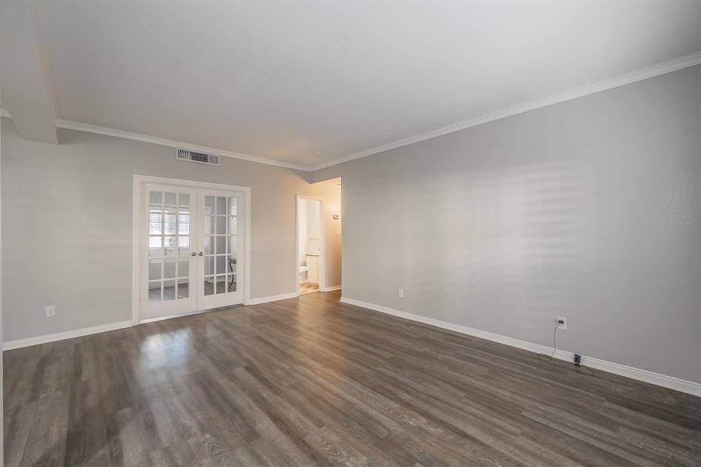 Fort Worth, TX 76109,4343 Bellaire Drive S #137S