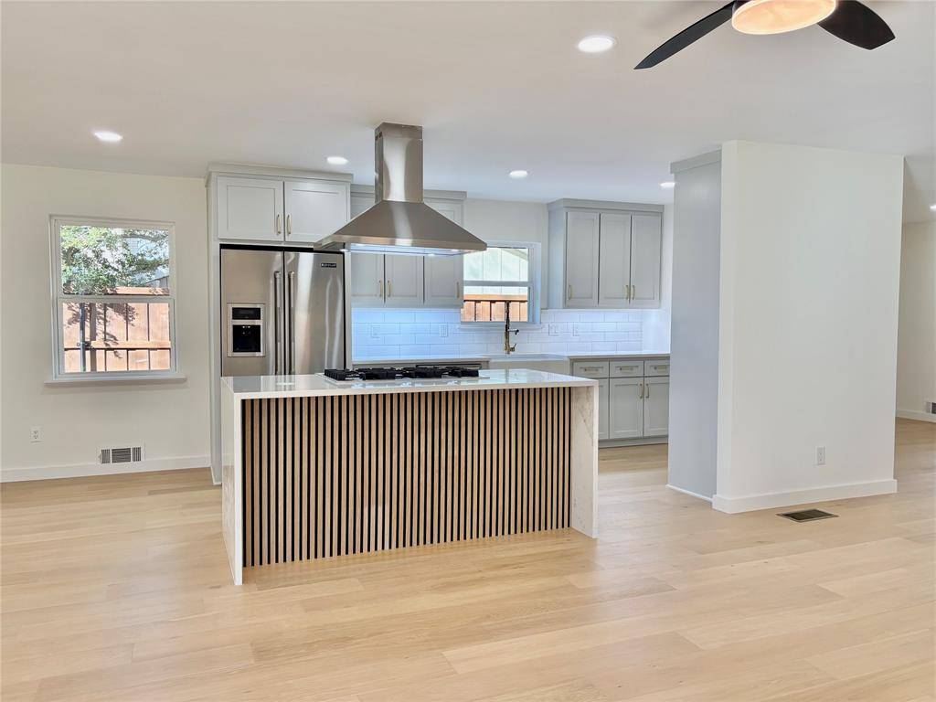 Dallas, TX 75238,9920 Greenfield Drive