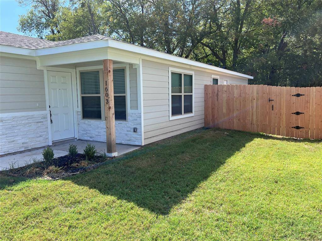 Bonham, TX 75418,1603 Franklin Avenue