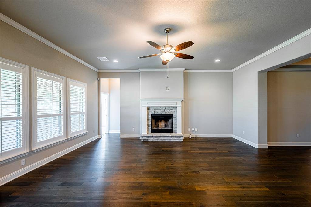 Mcgregor, TX 76657,918 Edinburgh Drive