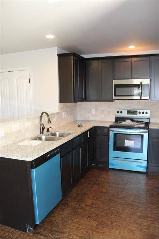 Sherman, TX 75090,208 W Lake Avenue