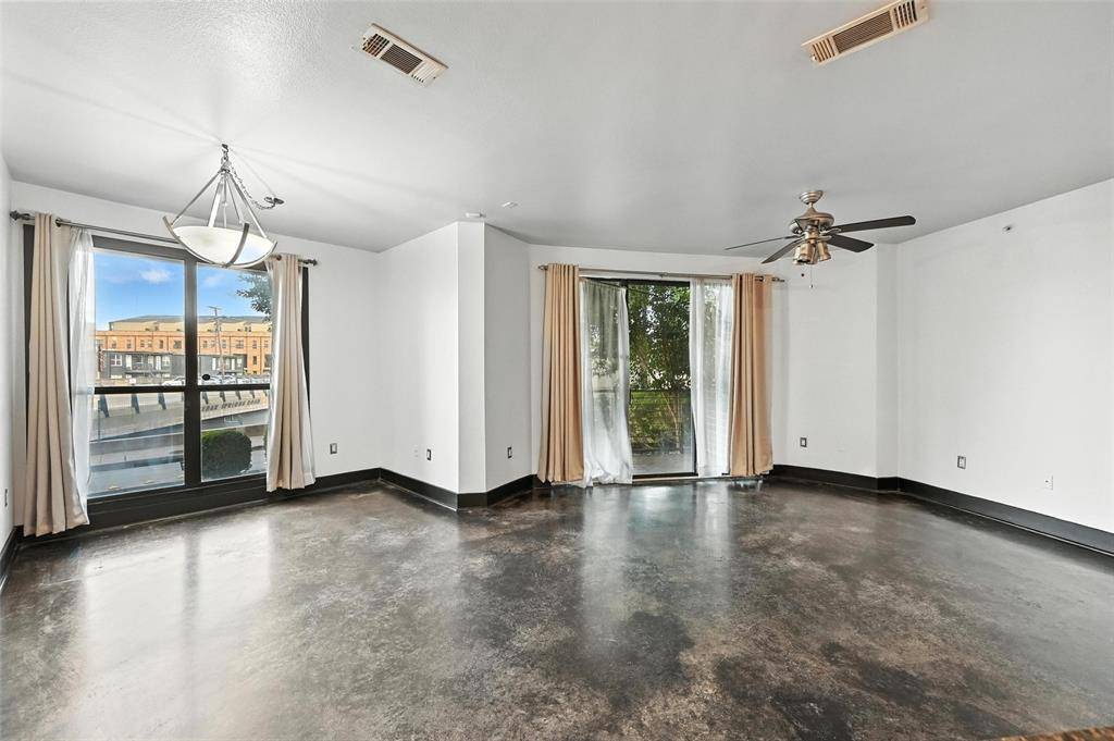 Dallas, TX 75219,4414 Cedar Springs Road #124