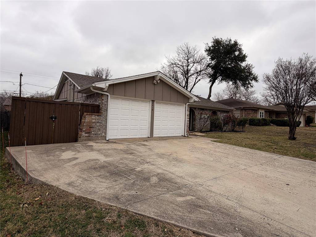Grand Prairie, TX 75052,2418 Parkside Drive