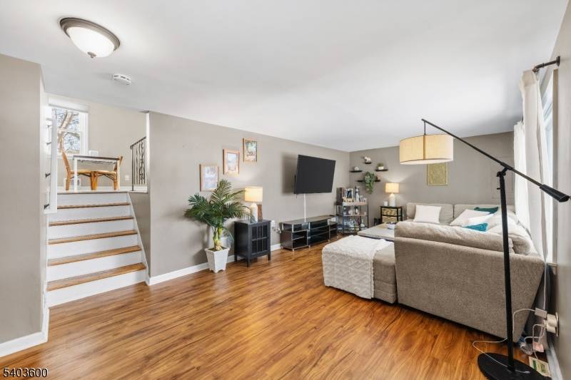 Franklin Twp., NJ 08873,15 Fordham Rd