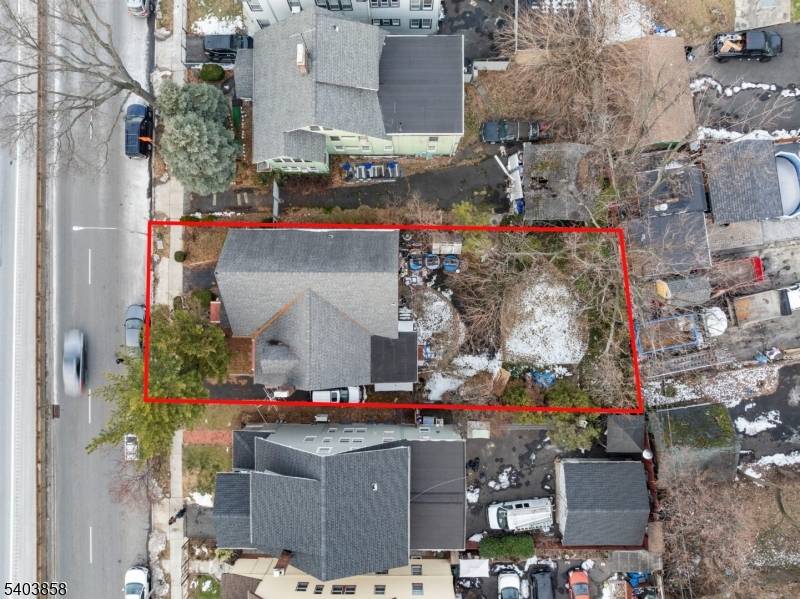 East Orange City, NJ 07017,220 N Oraton Pkwy