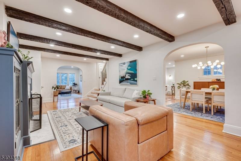 Metuchen Boro, NJ 08840,143 Lake Ave