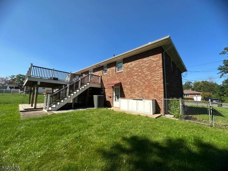 Woodbridge Twp., NJ 08830,9 Holly Rd