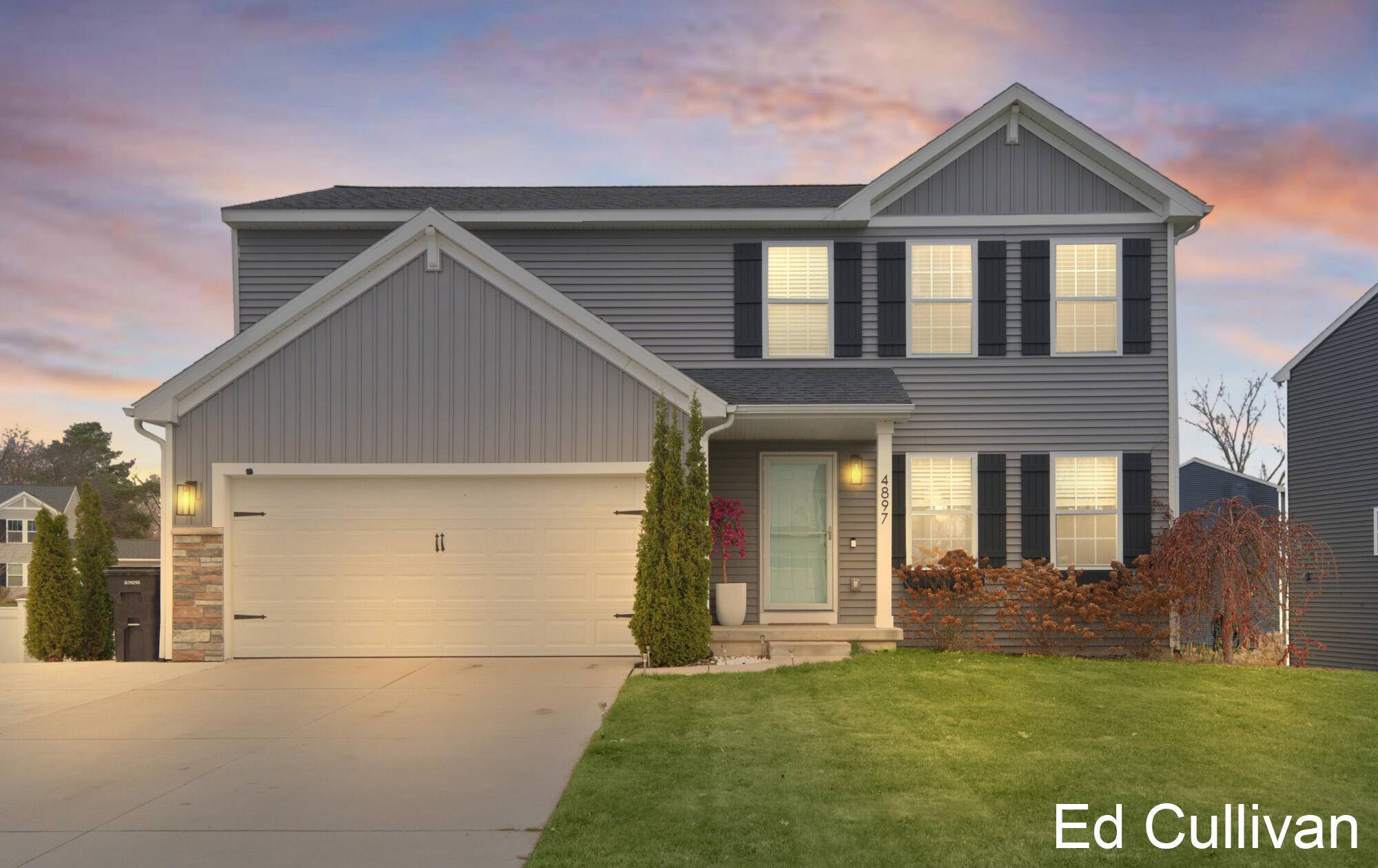 Hudsonville, MI 49426,4897 Shadow Creek DR