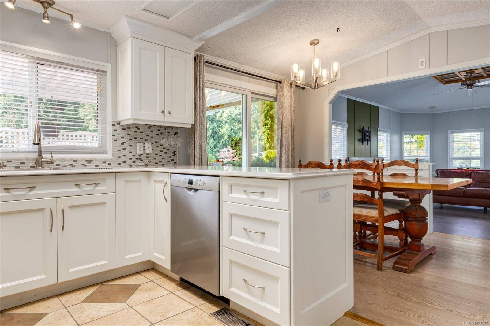 Nanaimo, BC V9R 6K6,1060 Murchie Way