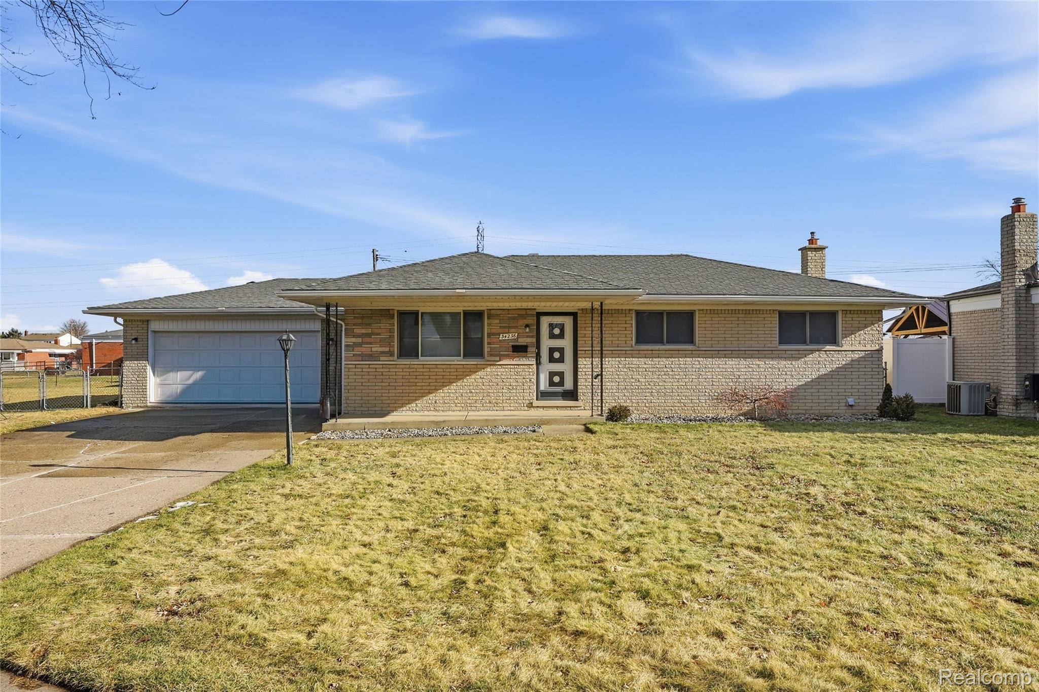 Sterling Heights, MI 48312,34236 Rockford RD