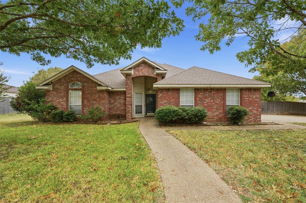 Hewitt, TX 76643,621 Yukon Pass Drive