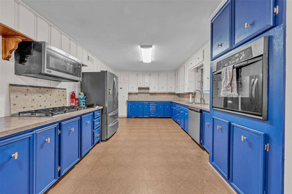 Lakeside, TX 76108,106 Lakeridge Road