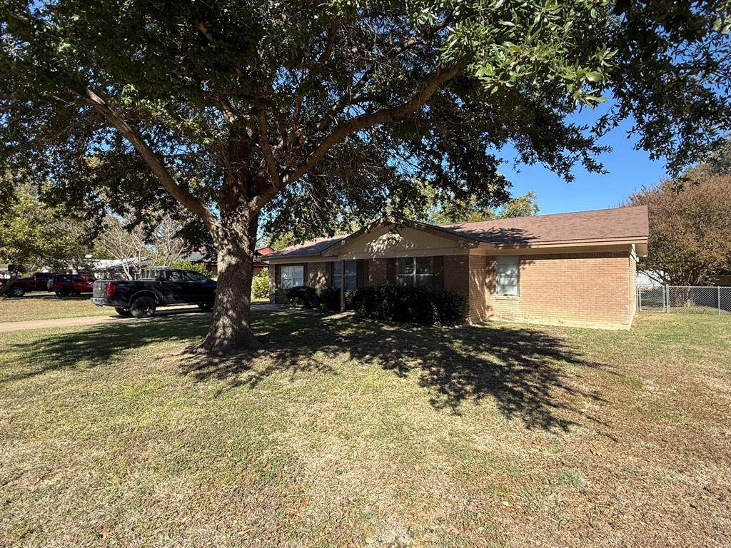 Brownwood, TX 76801,2206 12th Street