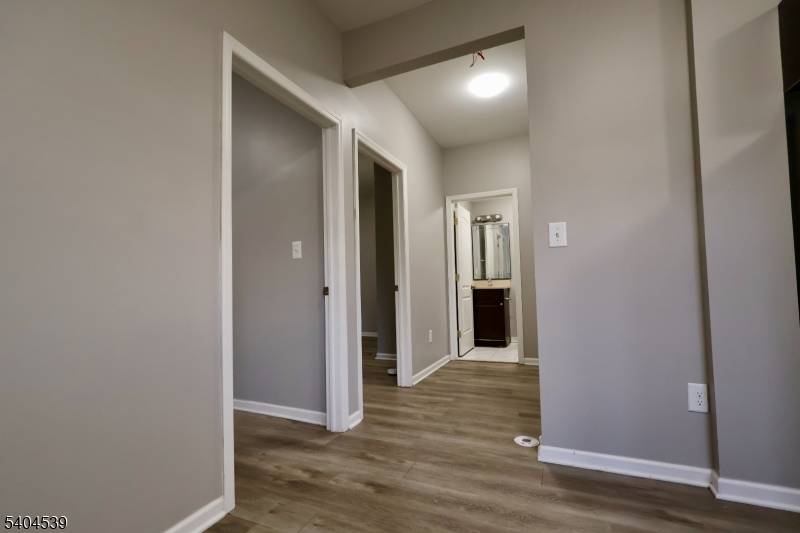 Newark City, NJ 07108,456 Avon Ave #3L