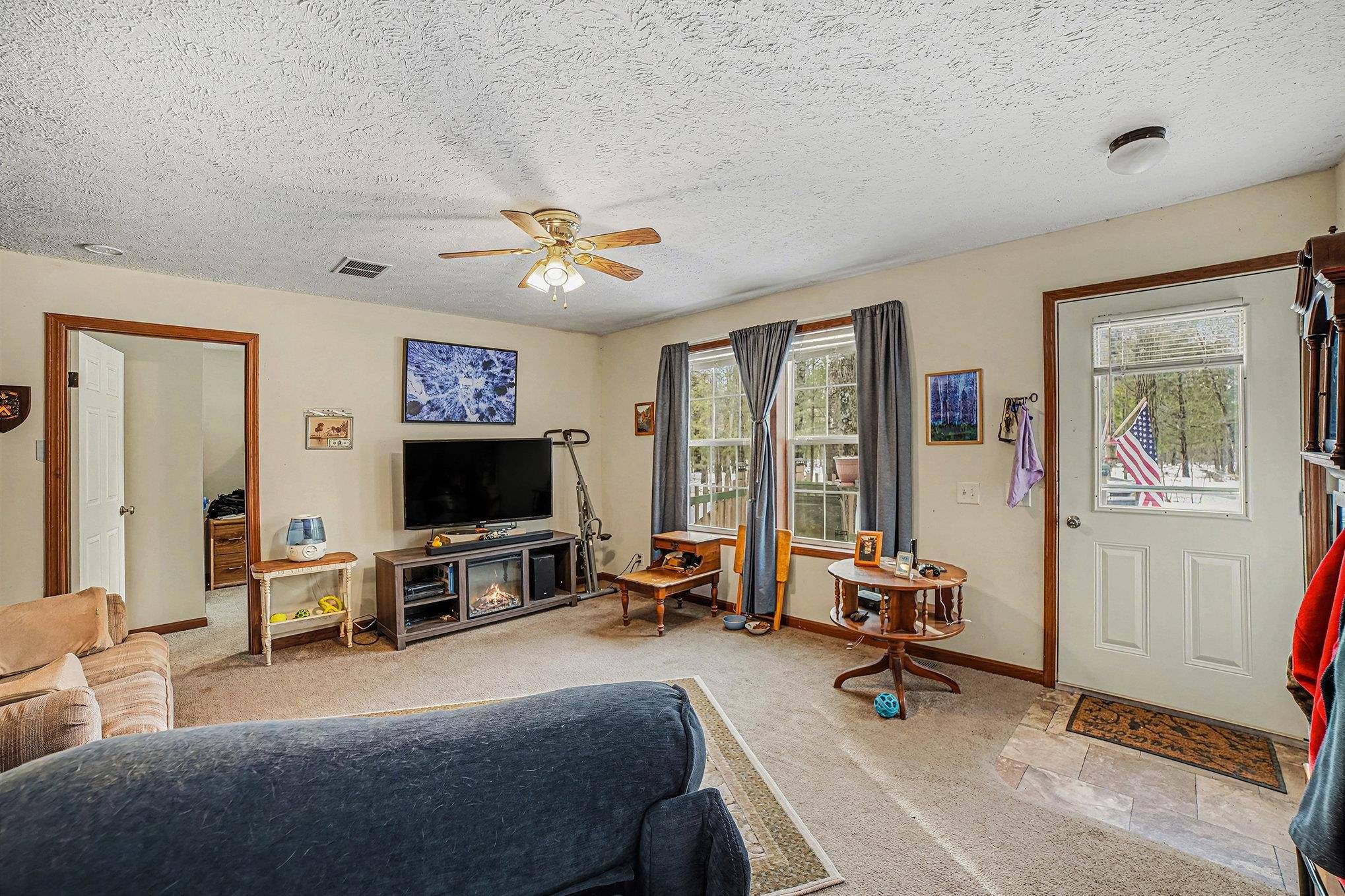 Gladwin, MI 48624,2738 Lakeshore DR