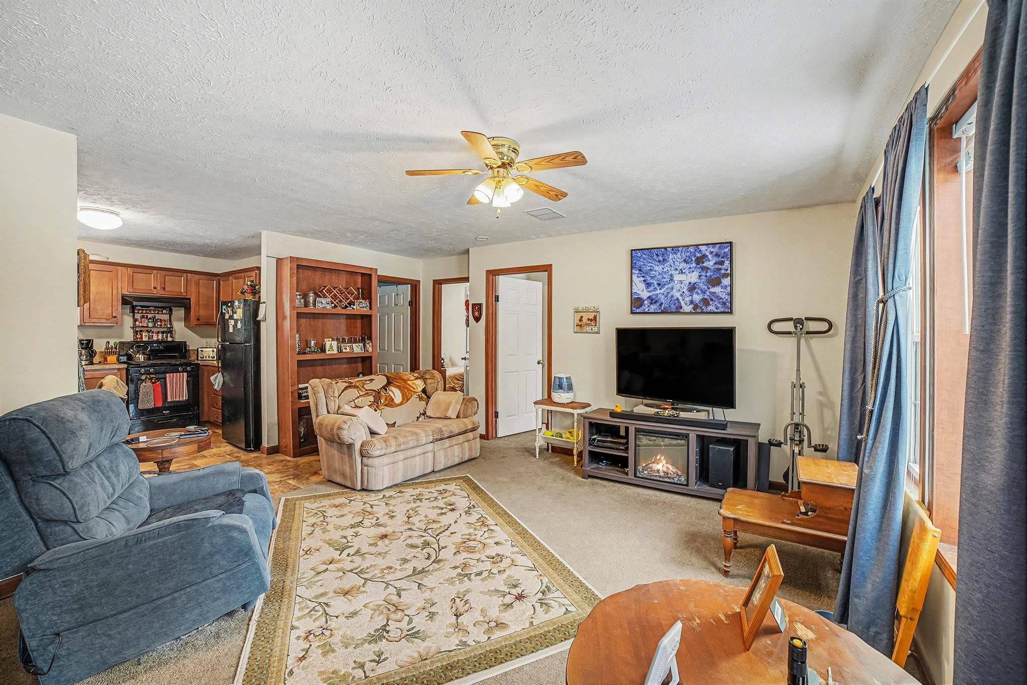 Gladwin, MI 48624,2738 Lakeshore DR