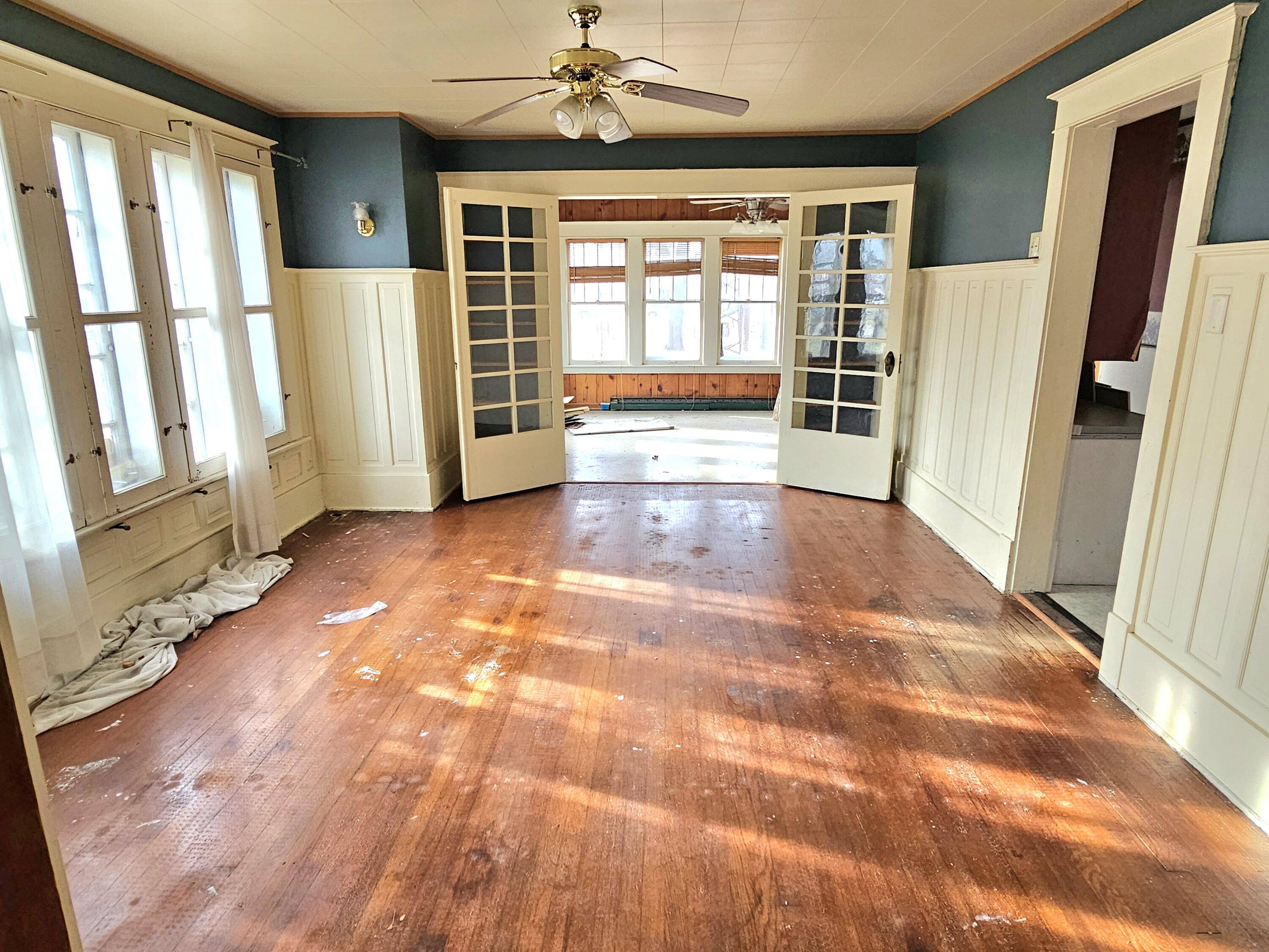 Mendon, MI 49072,106 W State ST