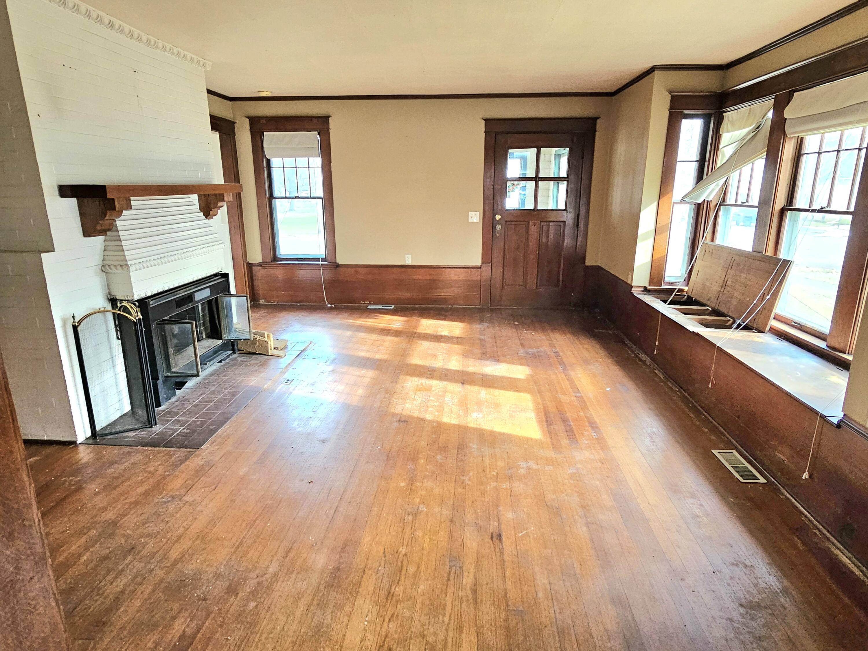 Mendon, MI 49072,106 W State ST