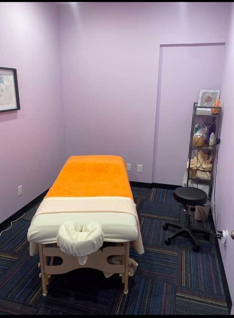 Calgary, AB T2X 1J6,208 MIDPARK WAY SE