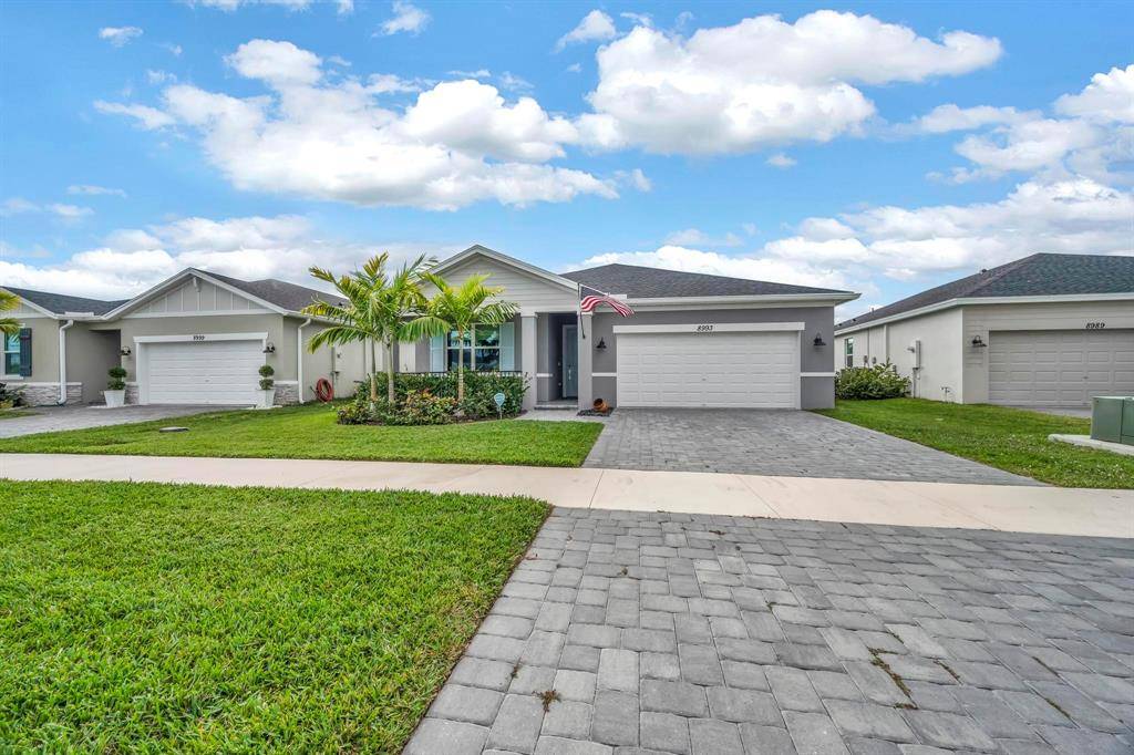 Port St Lucie, FL 34986,8993 Dahlia Cir