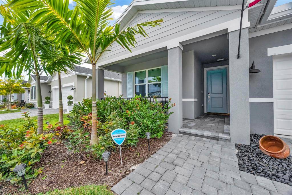 Port St Lucie, FL 34986,8993 Dahlia Cir