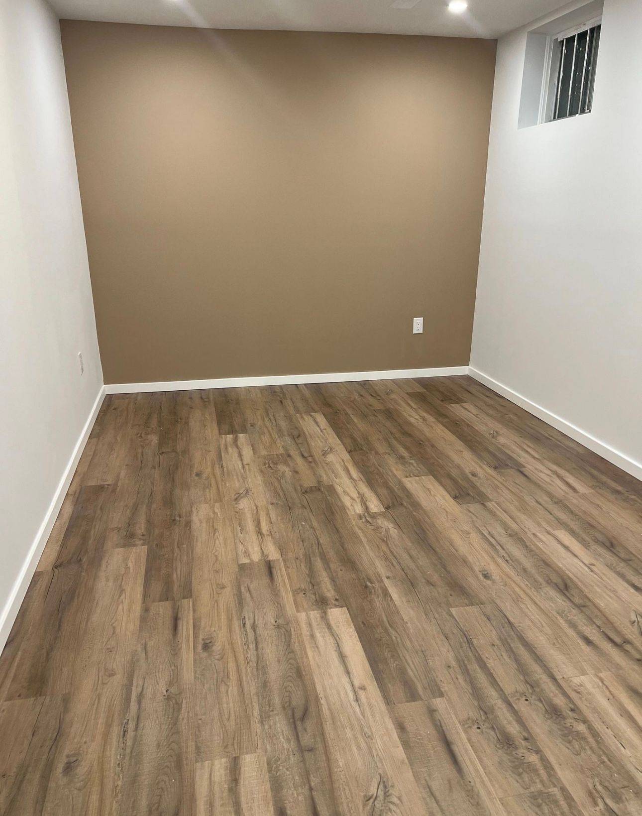 Richmond Hill, ON L4C 5M7,202 Glenada CT #Basemen