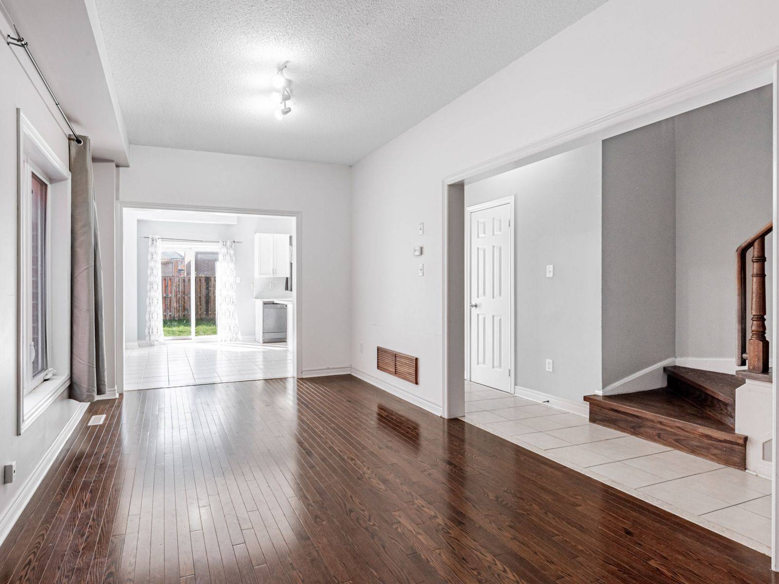 Markham, ON L3S 0A6,81 Lahore CRES