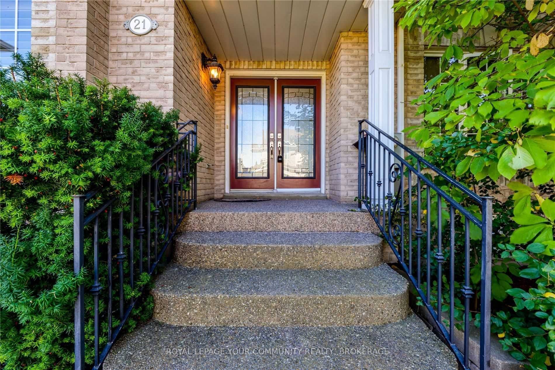 Vaughan, ON L4K 5M3,21 Elderbrook CRES