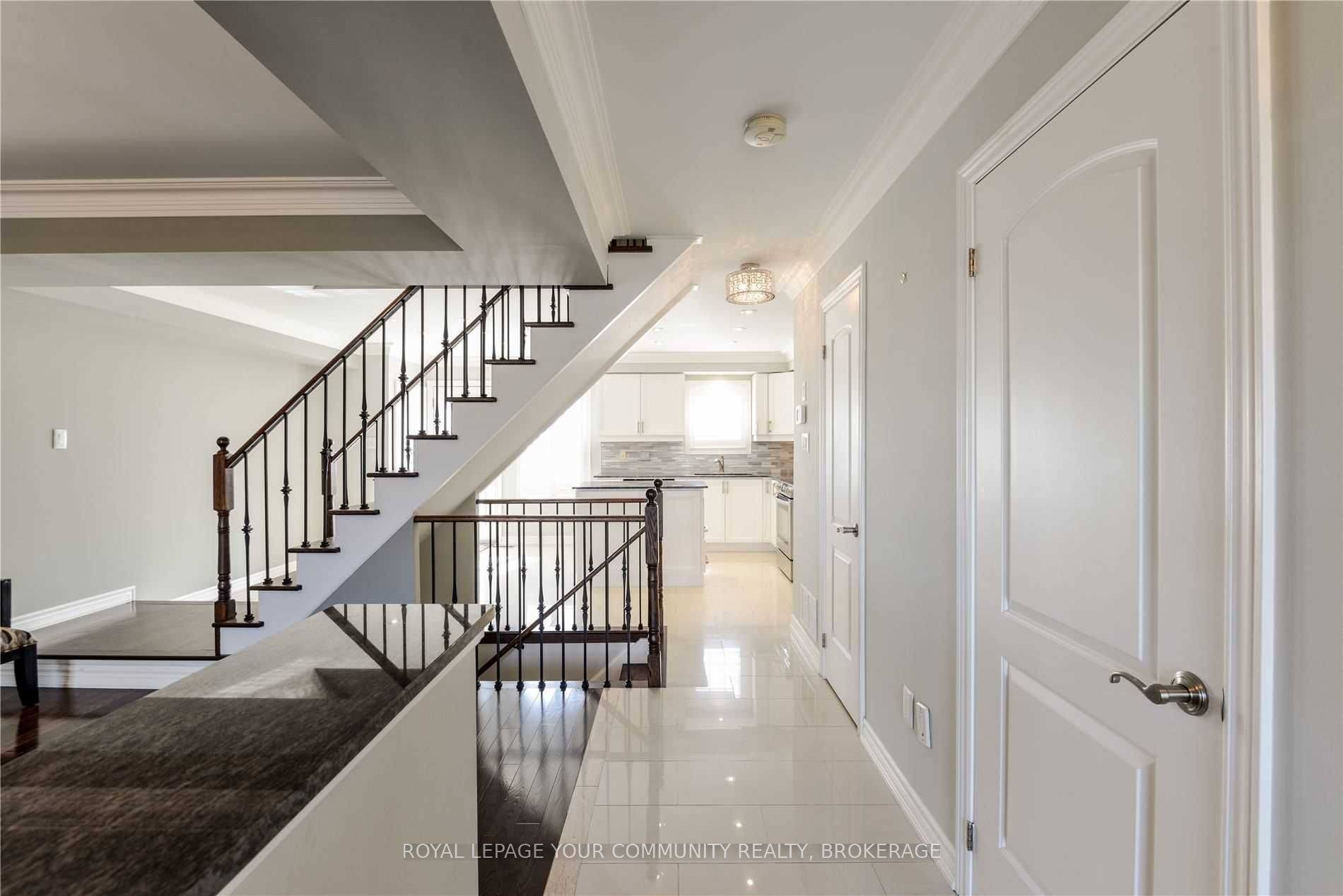 Vaughan, ON L4K 5M3,21 Elderbrook CRES