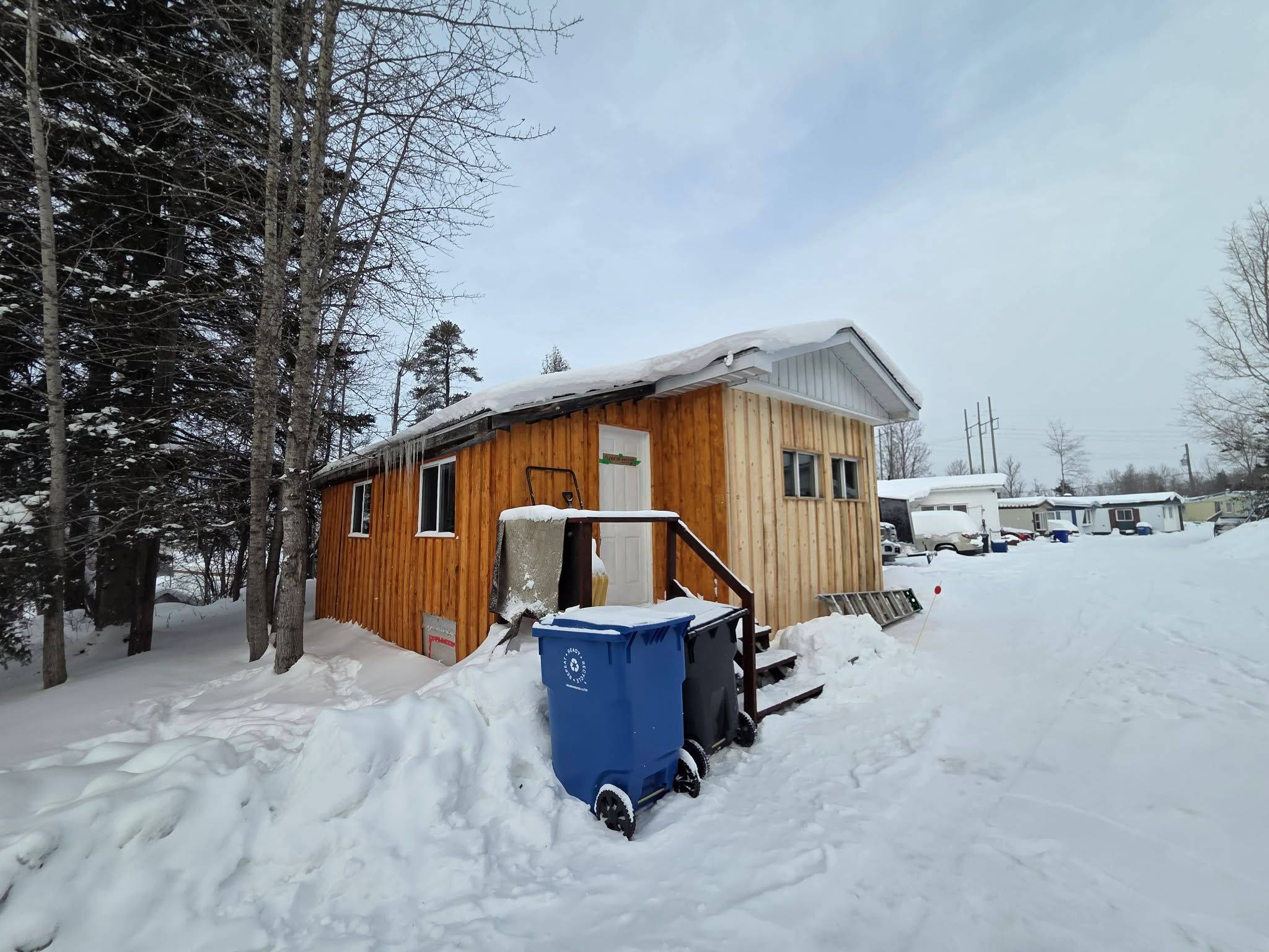 Kirkland Lake, ON P2N 3N9,150 Burnside DR #15